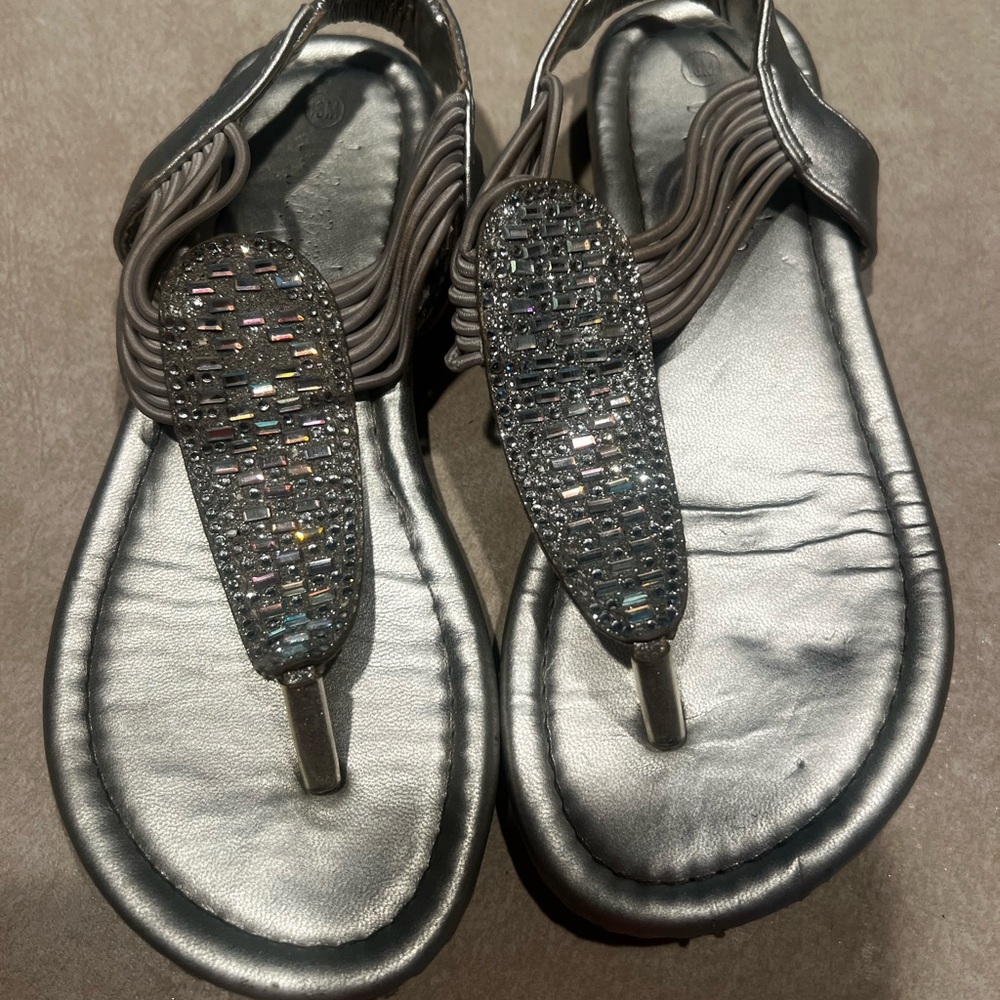Girls' Sparkle Metallic Silver Jeweled Toe-Post Sandals